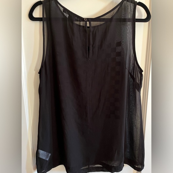 Black Sheet Top With Sequence Design - Picture 4 of 6